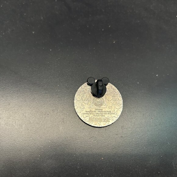 Disney Park Pooh's Tigger Collector Pin - Picture 2 of 2